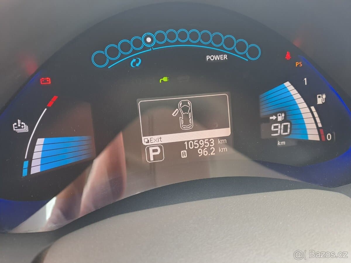 2011 Nissan LEAF - 14