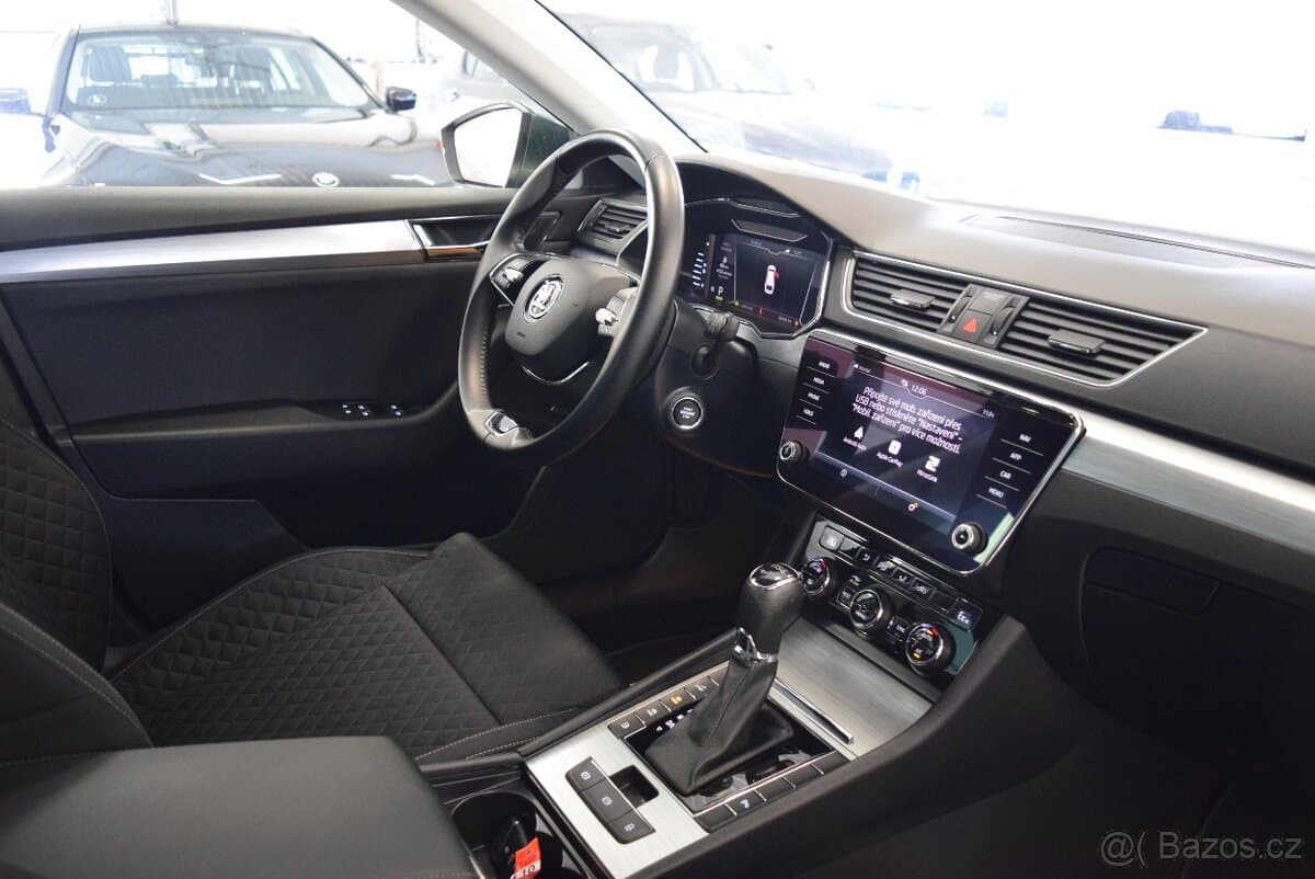 2021 Škoda SUPERB - 14