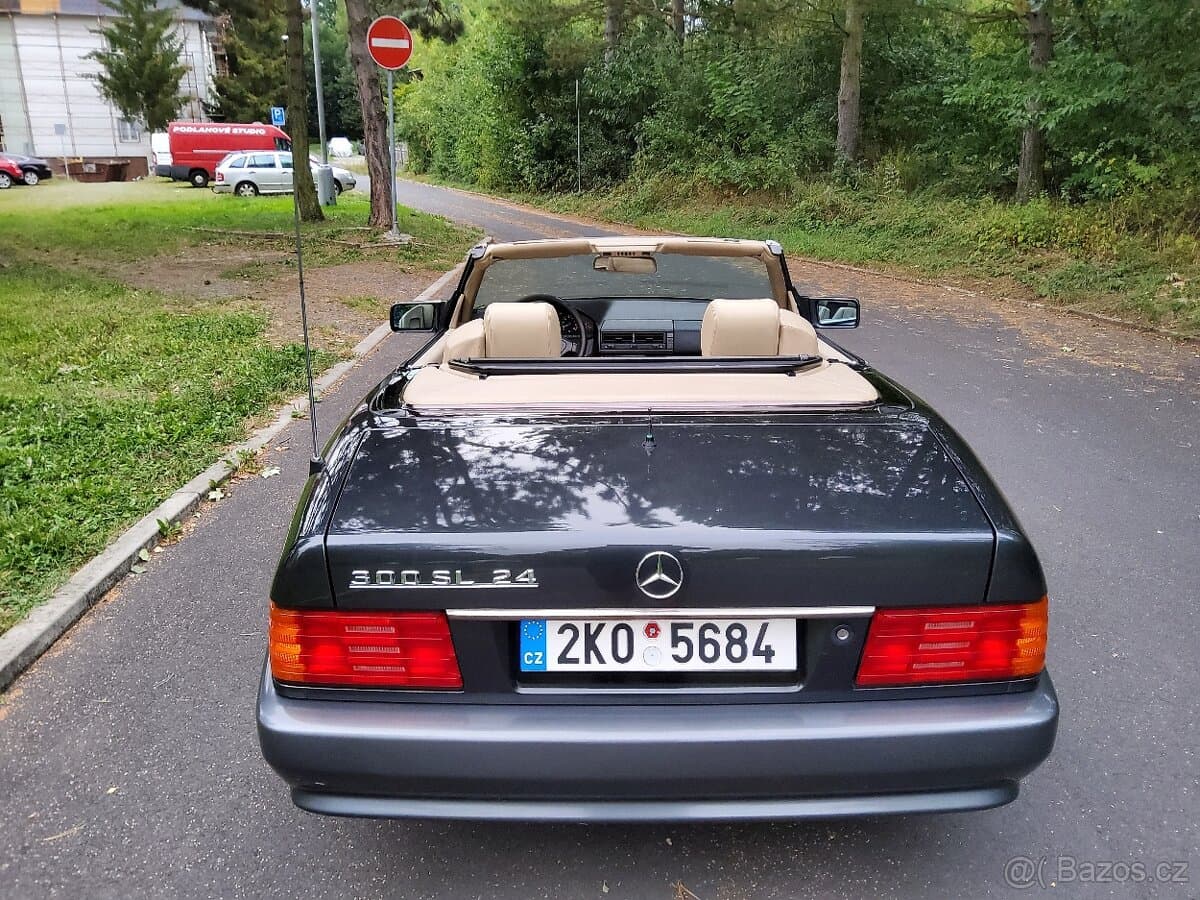 1991 Mercedes-Benz SL - 14