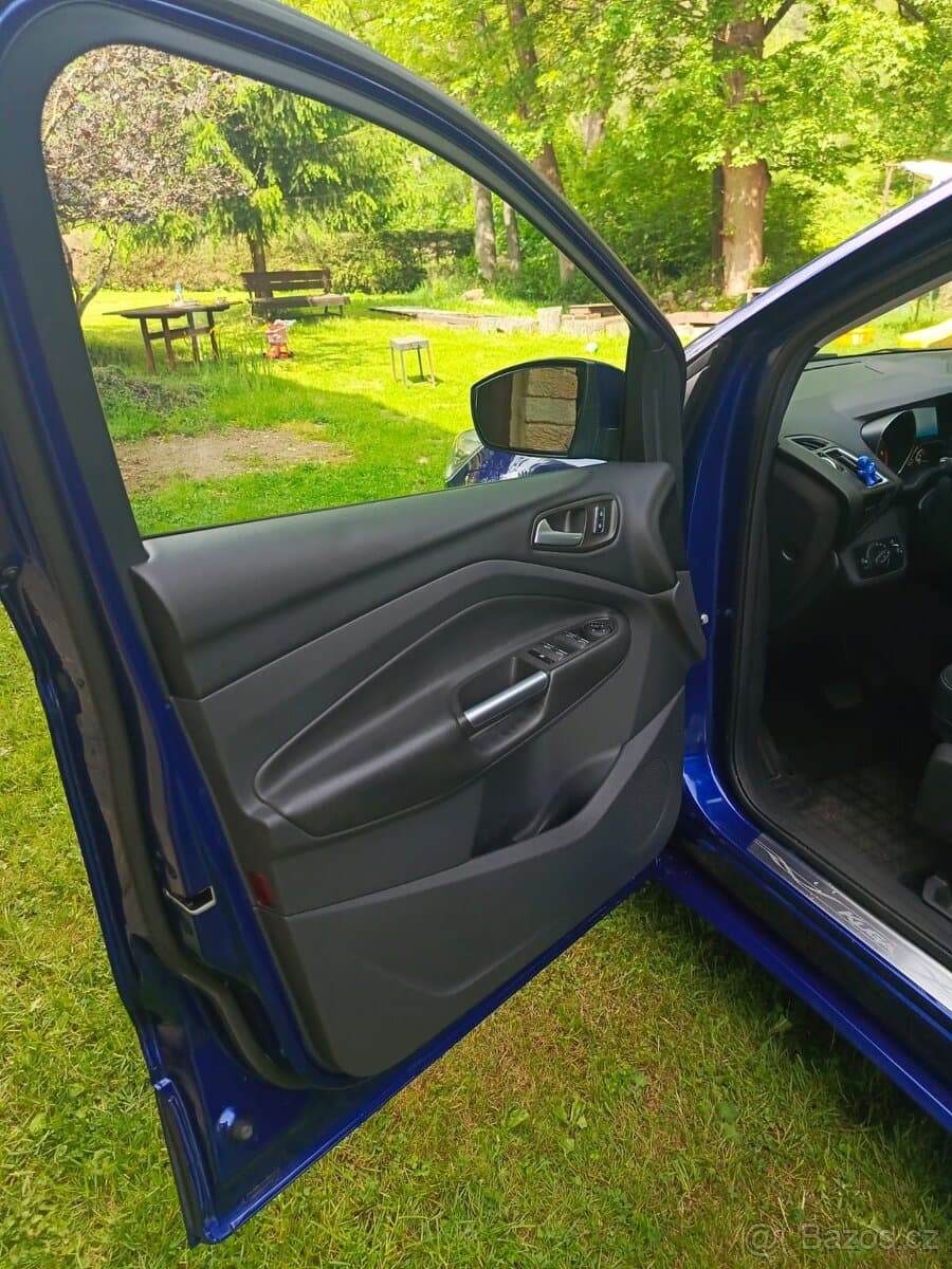 2015 Ford KUGA - 14