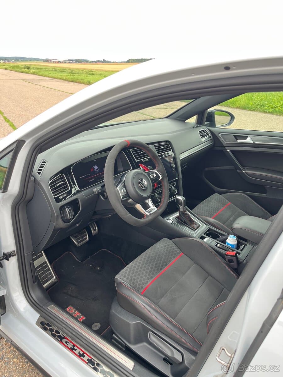 2018 Volkswagen GOLF - 14