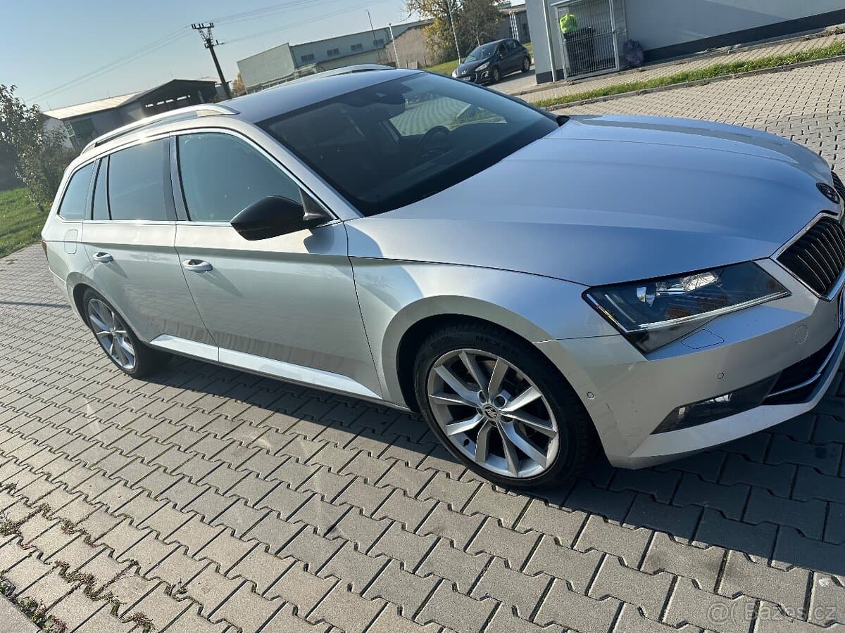 2017 Škoda SUPERB - 14