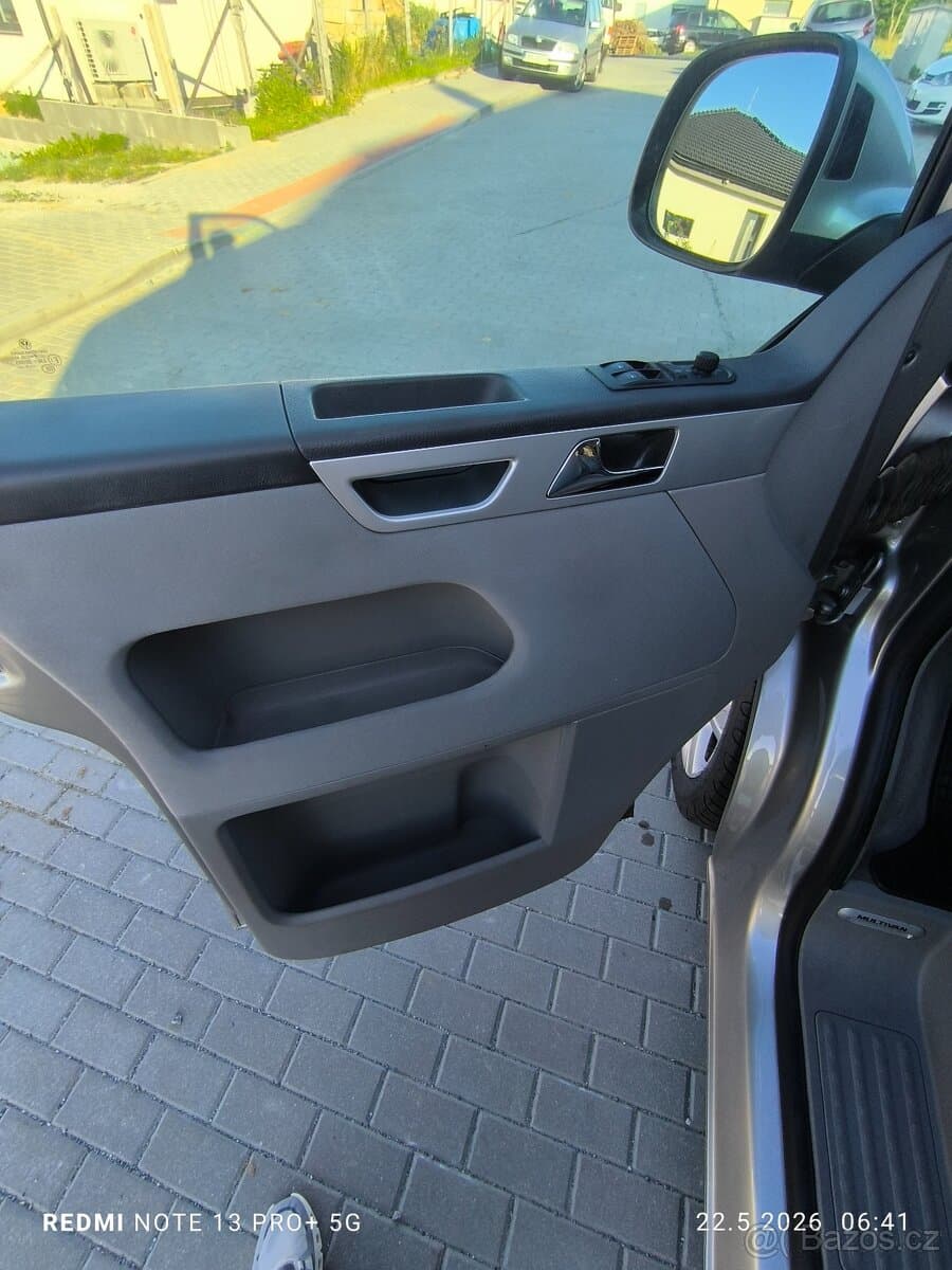 2015 Volkswagen MULTIVAN - 14