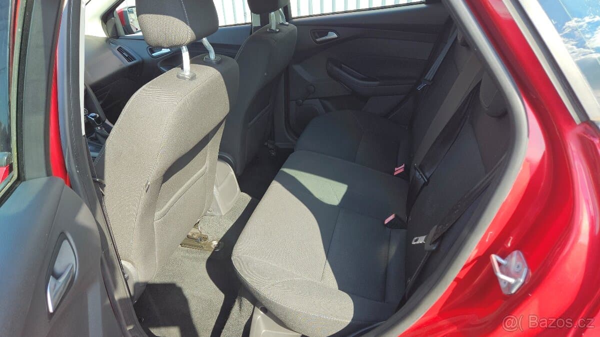 2015 Ford FOCUS - 14