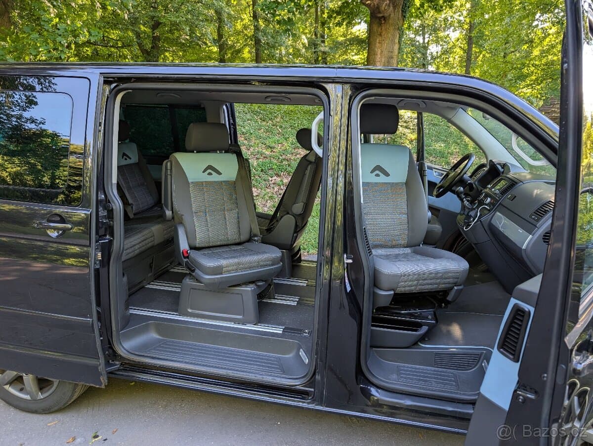 Volkswagen MULTIVAN - 14