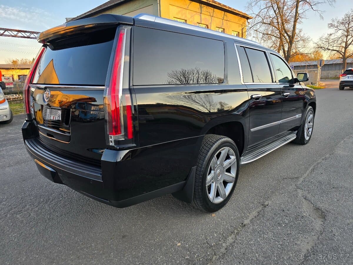 2014 Cadillac ESCALADE - 14