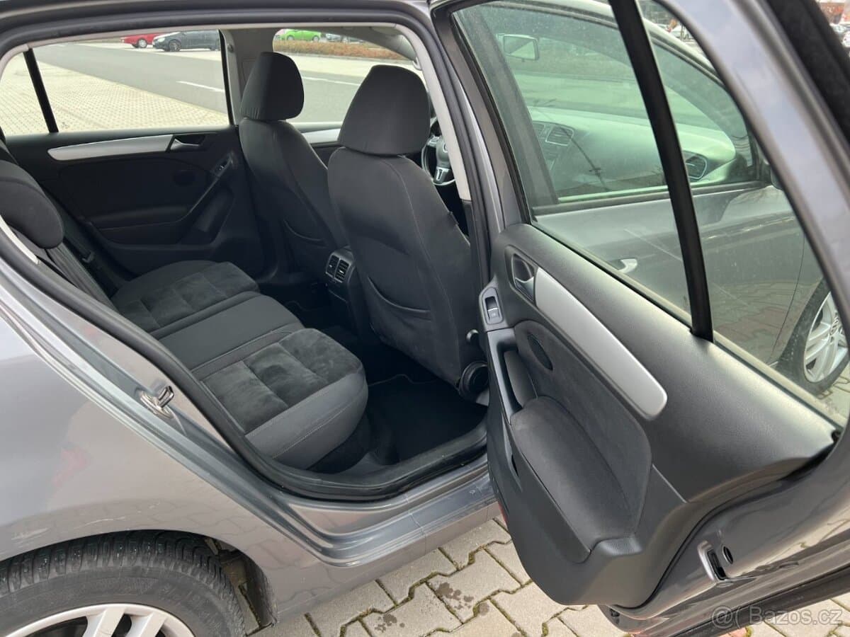 2009 Volkswagen GOLF - 14