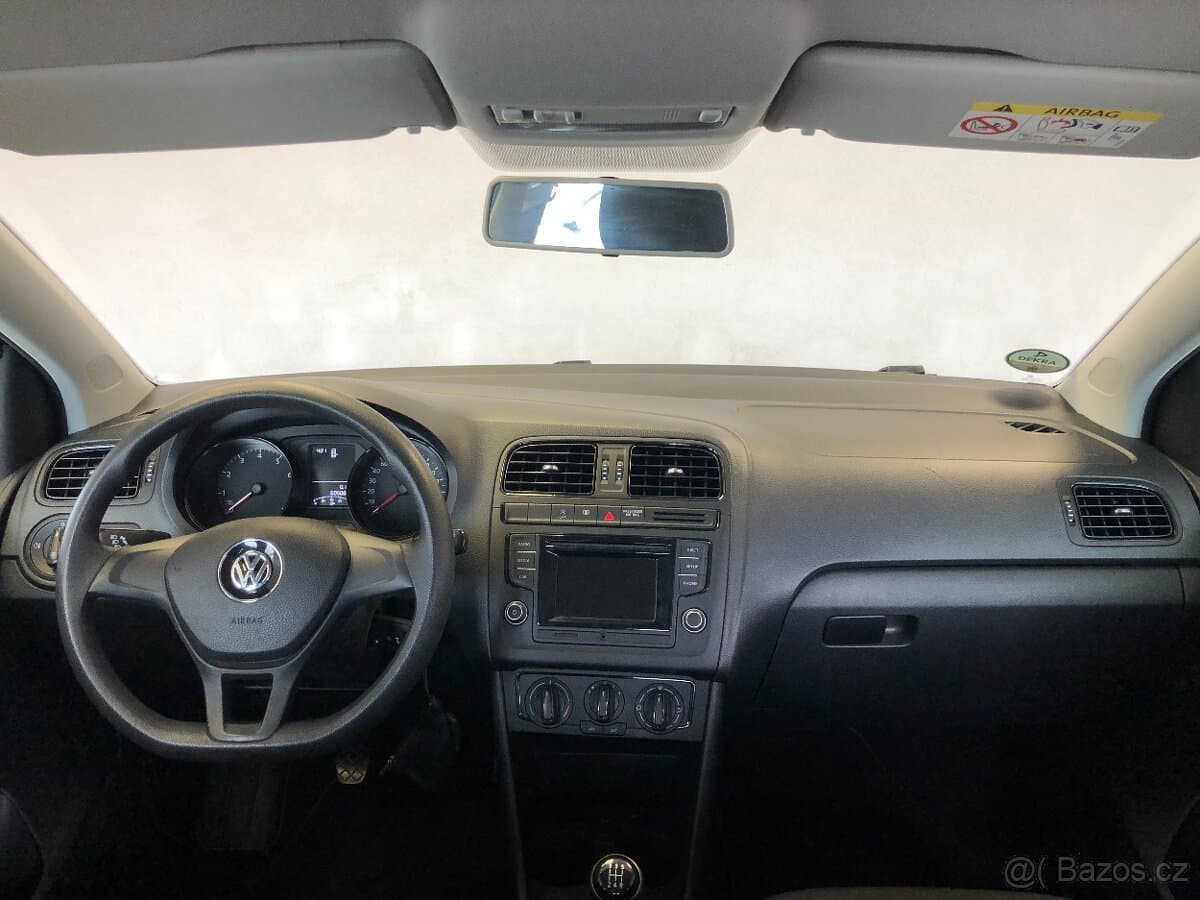 2017 Volkswagen POLO - 14