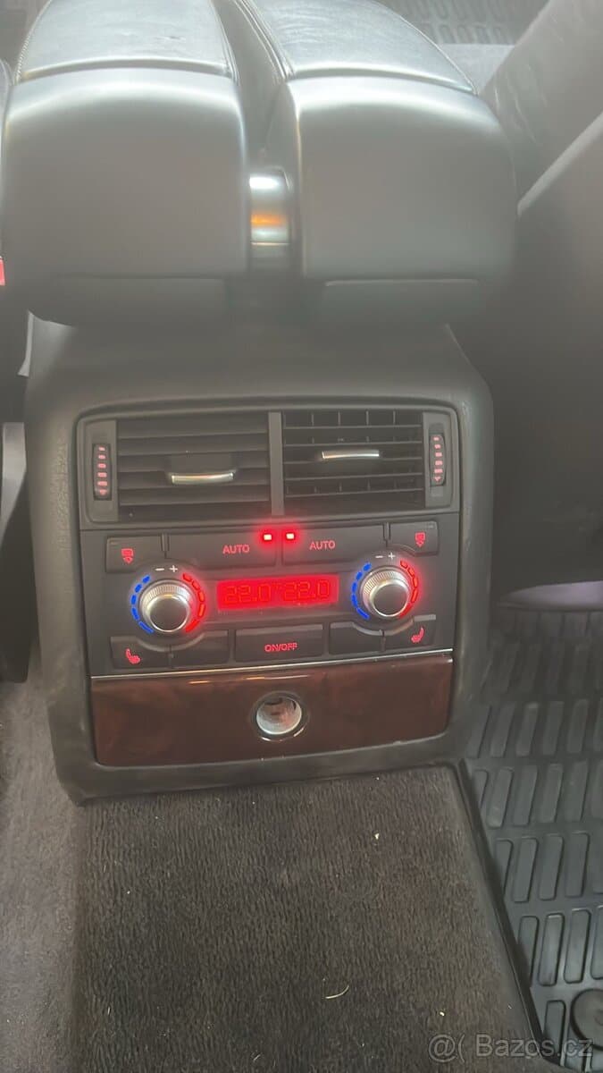 2005 Audi A8 - 14