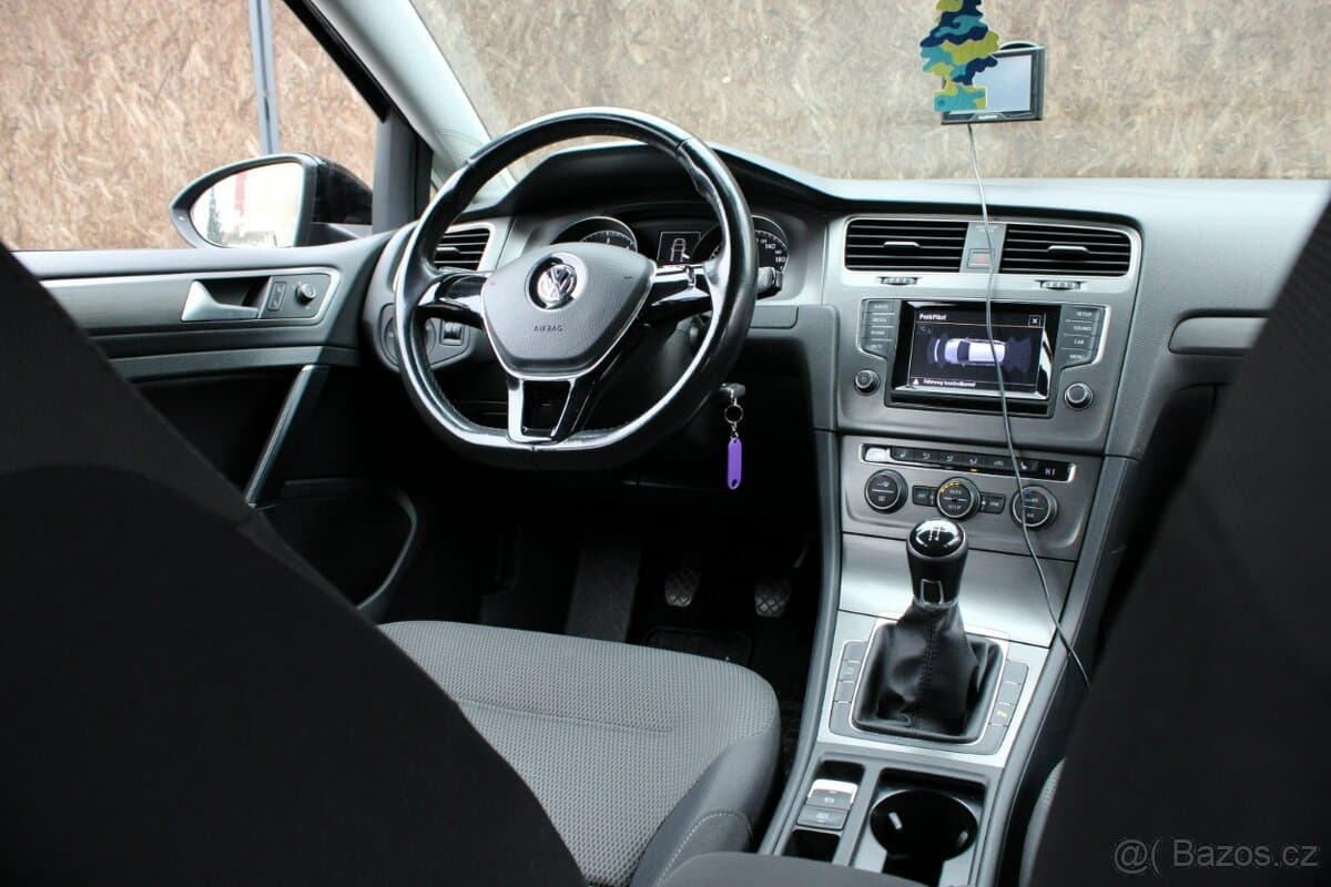 2015 Volkswagen GOLF - 14
