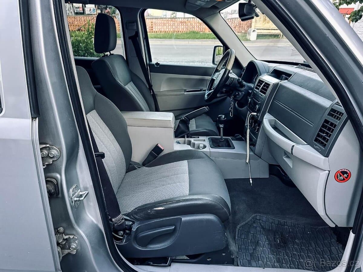 2008 Jeep CHEROKEE - 14