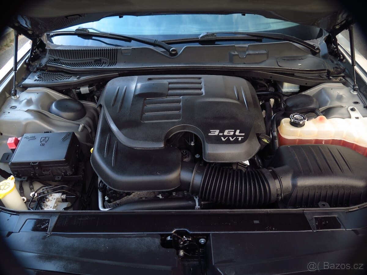 2018 Dodge CHALLENGER - 14