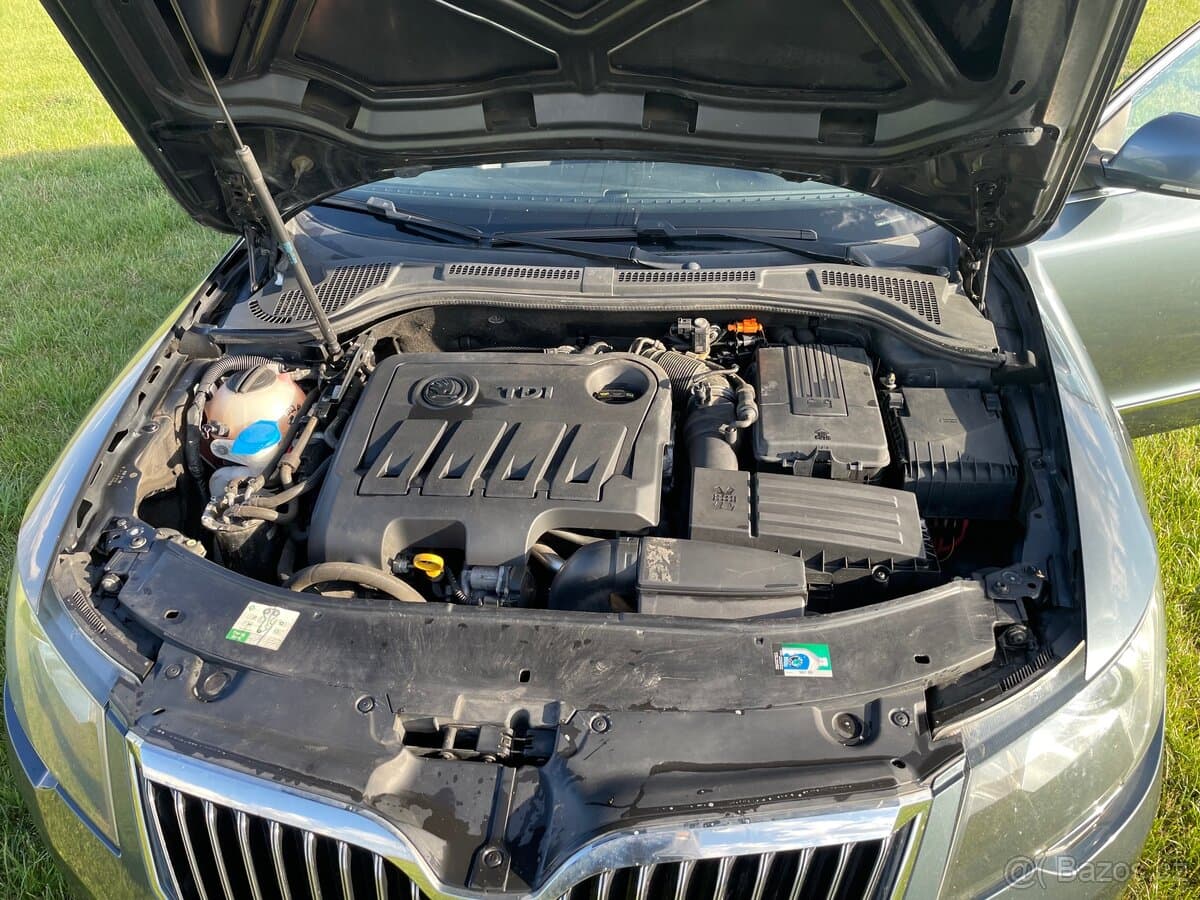 2014 Škoda SUPERB - 14