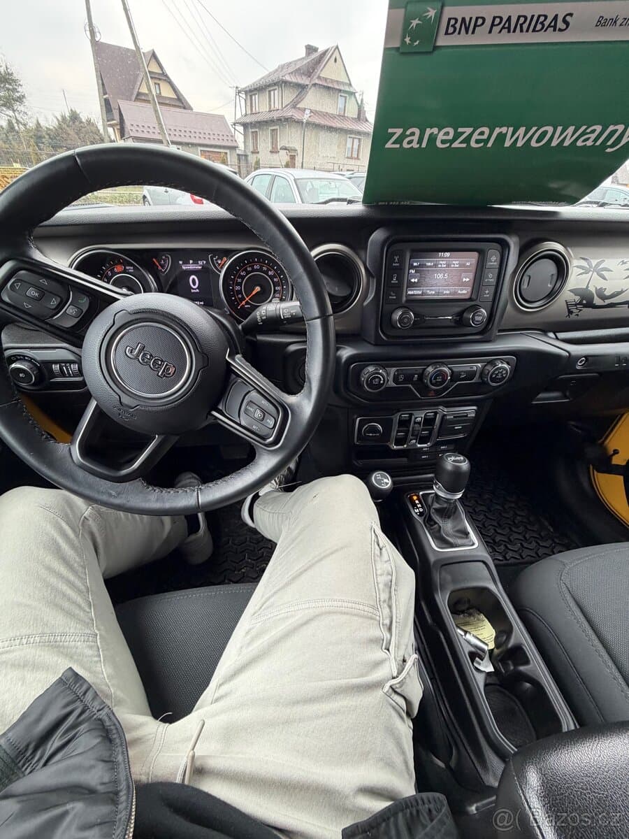 2019 Jeep WRANGLER - 14