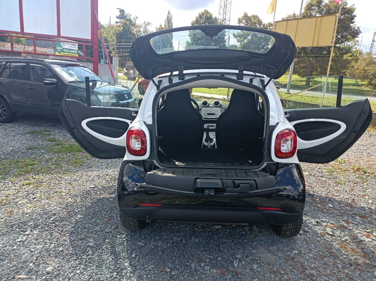 2014 Smart FORTWO - 14