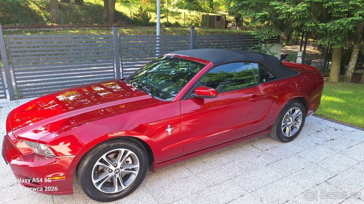 2013 Ford MUSTANG - 14