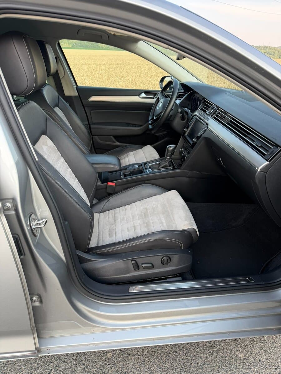2015 Volkswagen PASSAT - 14