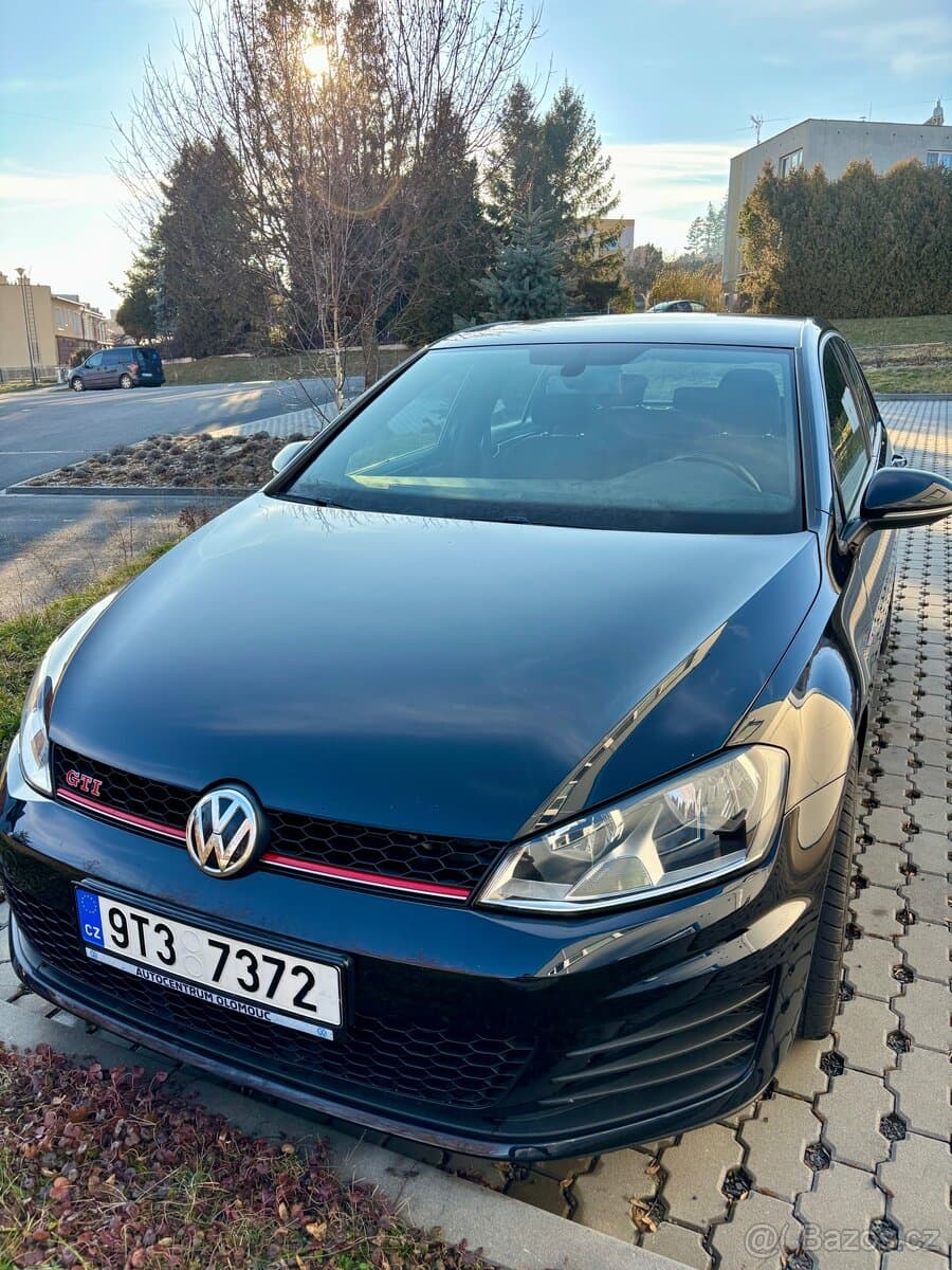 2014 Volkswagen GOLF - 14