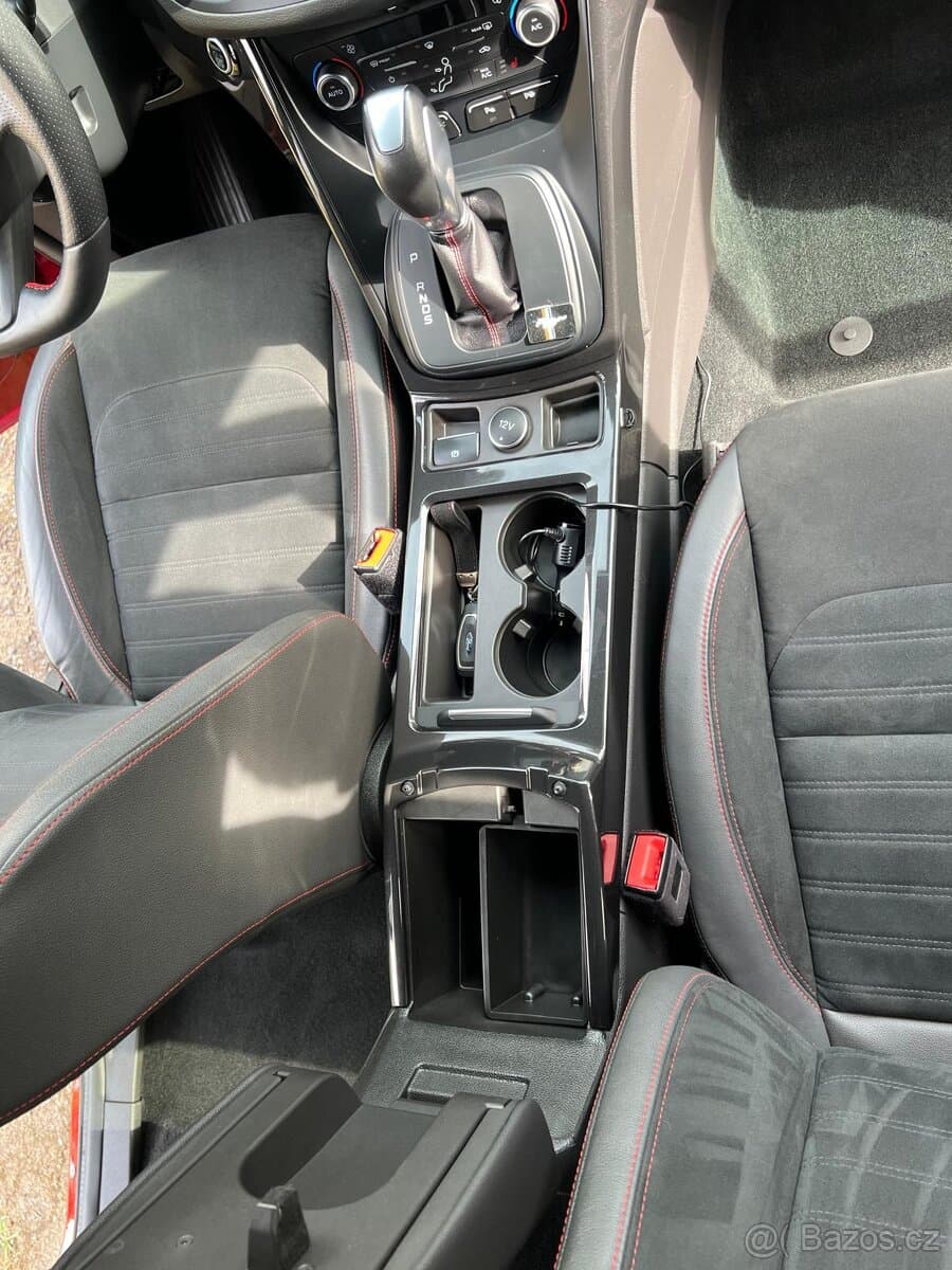 2019 Ford KUGA - 14
