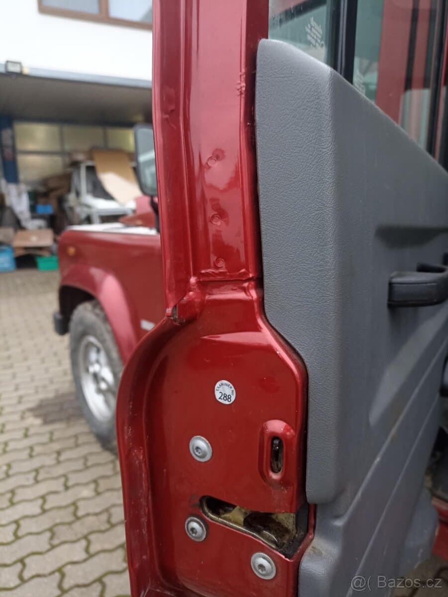 1999 Land Rover DEFENDER - 14