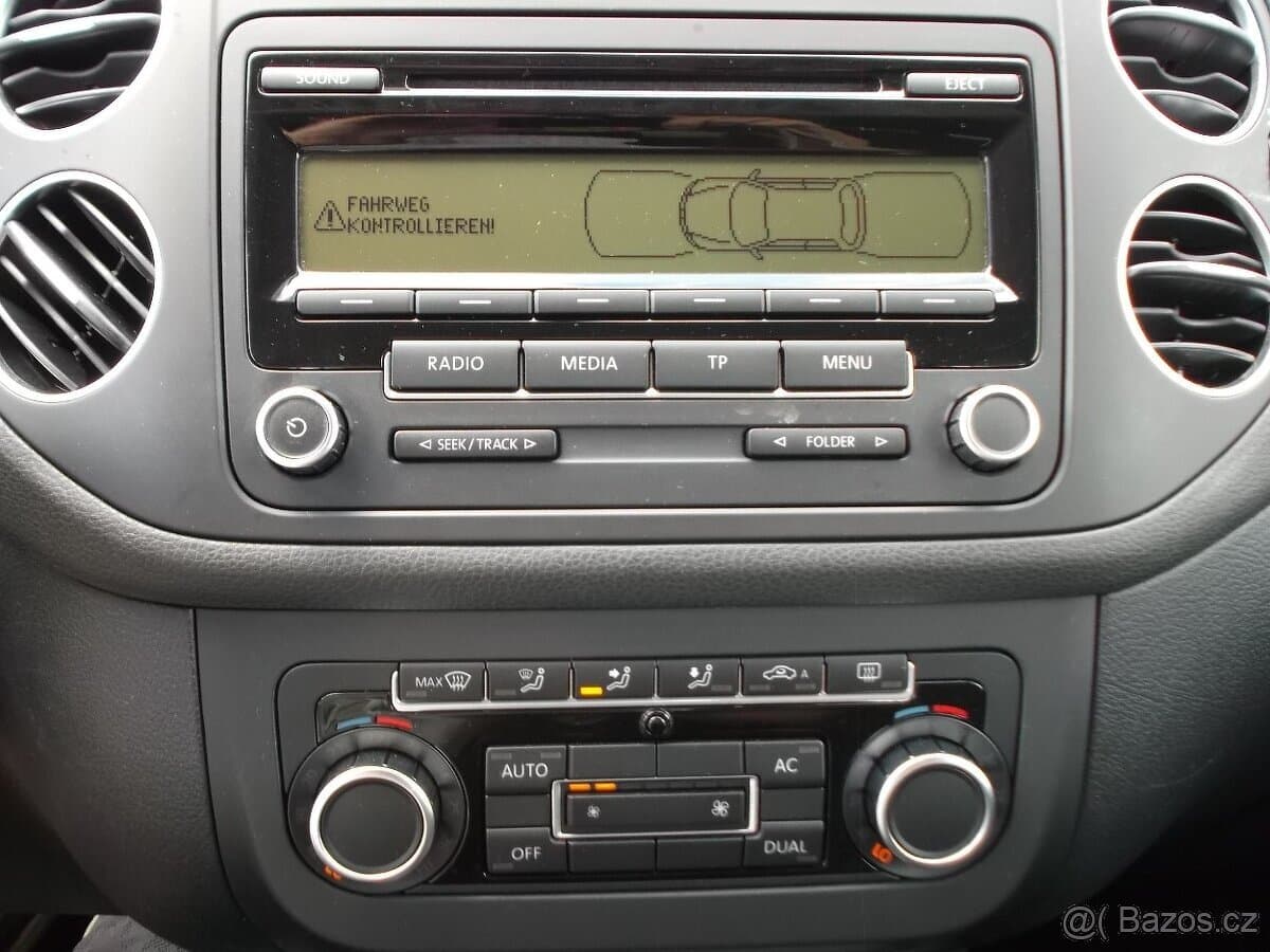 2010 Volkswagen GOLF - 14