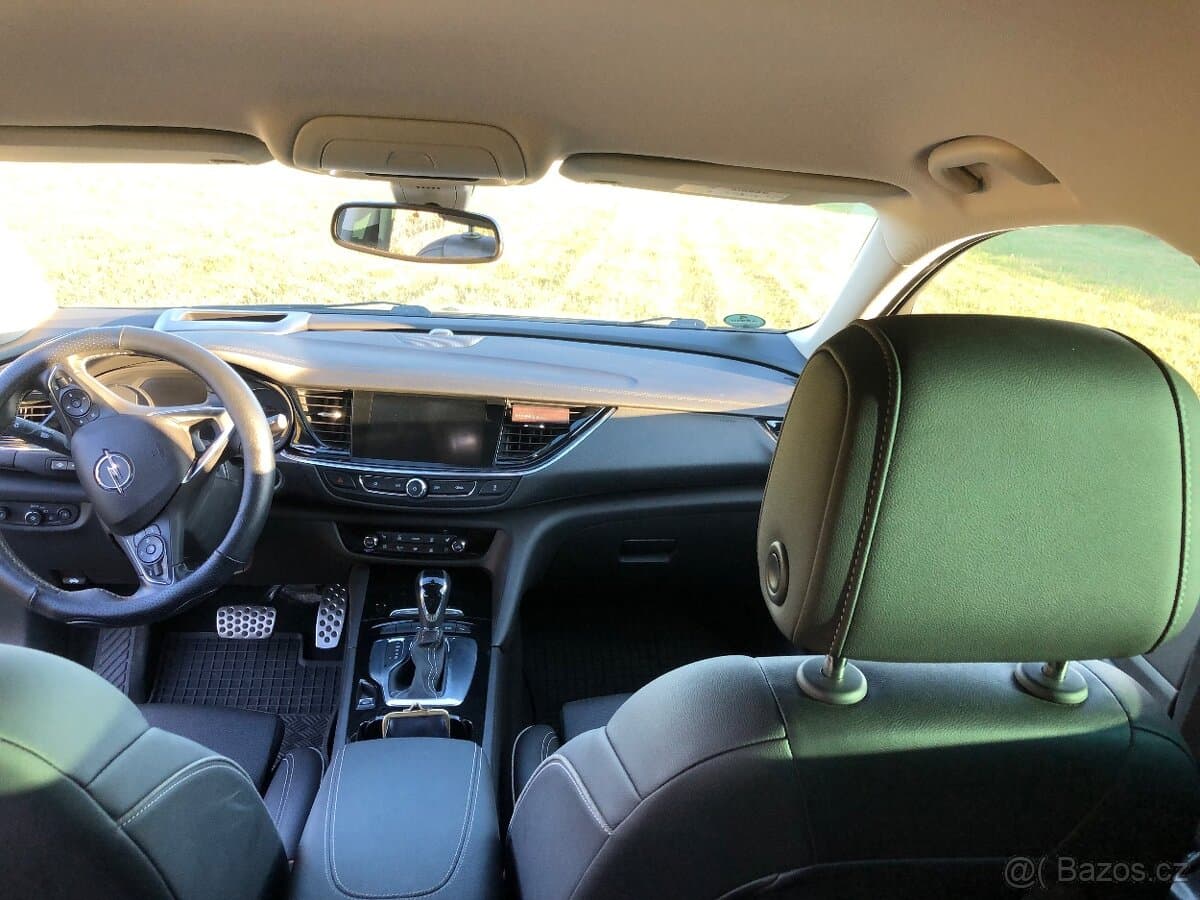 2018 Opel INSIGNIA - 14