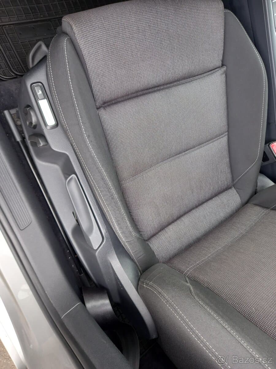 2015 Volkswagen PASSAT - 14