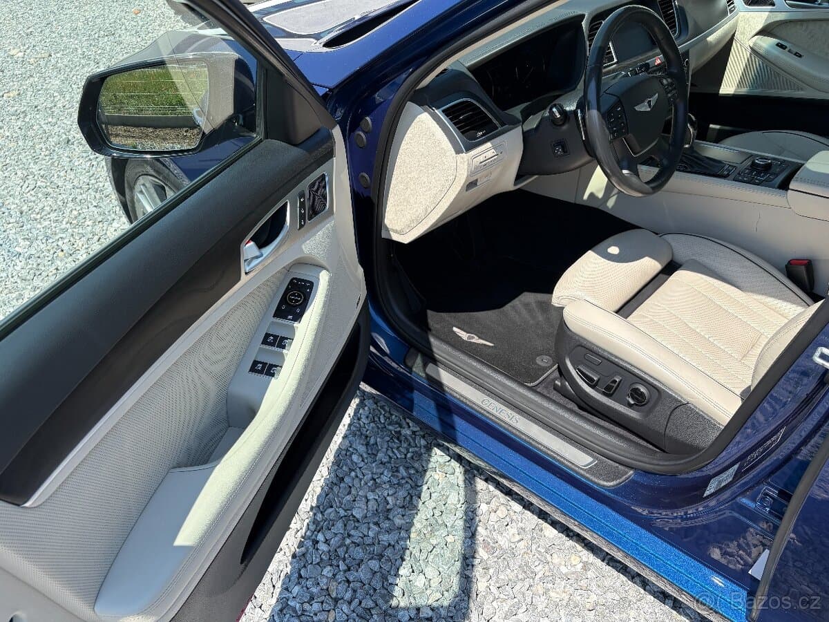 2017 Hyundai GENESIS - 14
