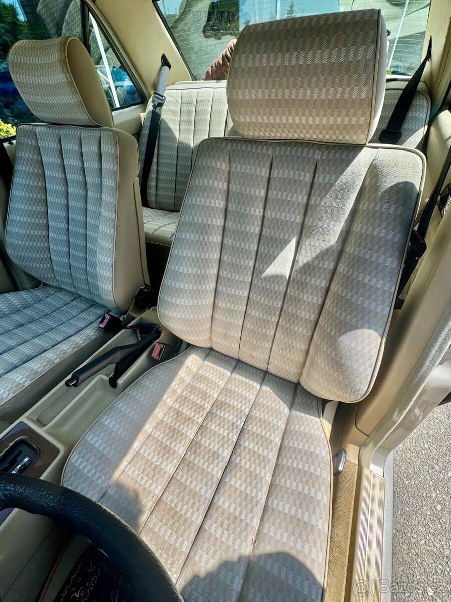 1988 Mercedes-Benz 190 - 14