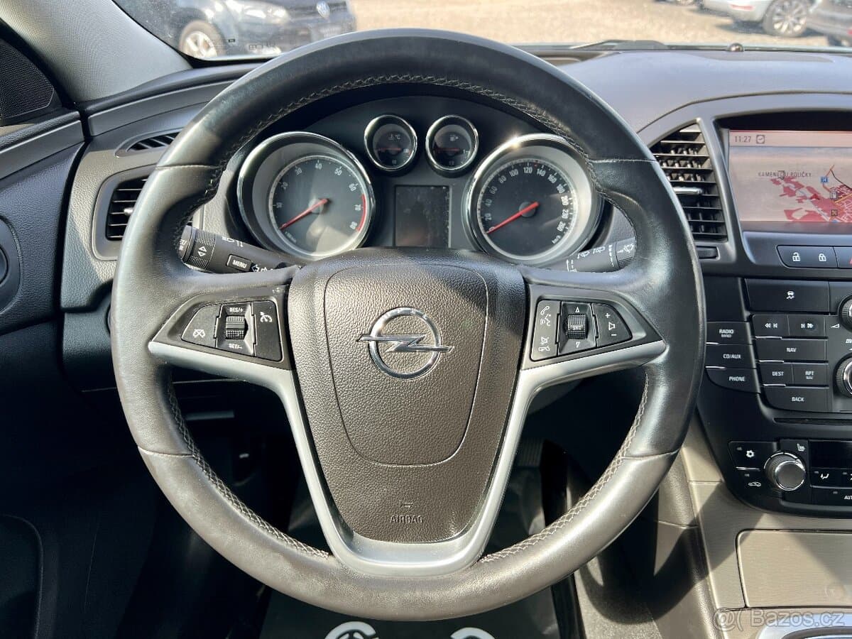 2010 Opel INSIGNIA - 14