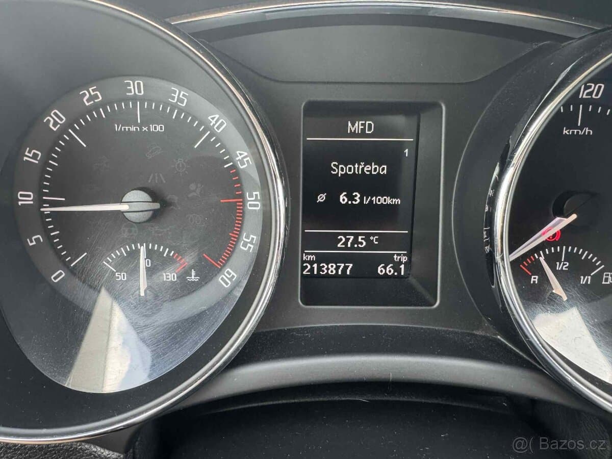 2010 Škoda SUPERB - 14