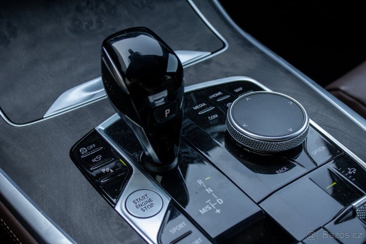 2022 BMW X7 - 14