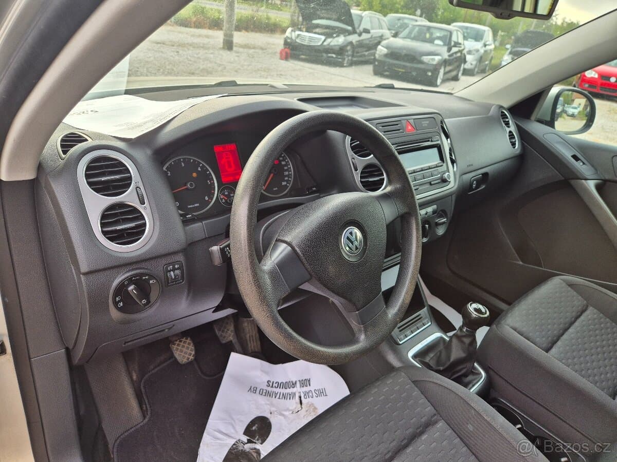 2009 Volkswagen TIGUAN - 14