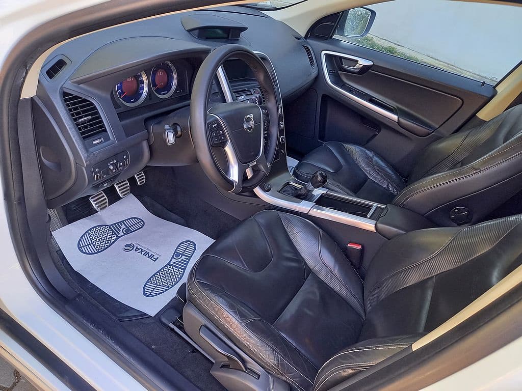 2011 Volvo XC60 - 14