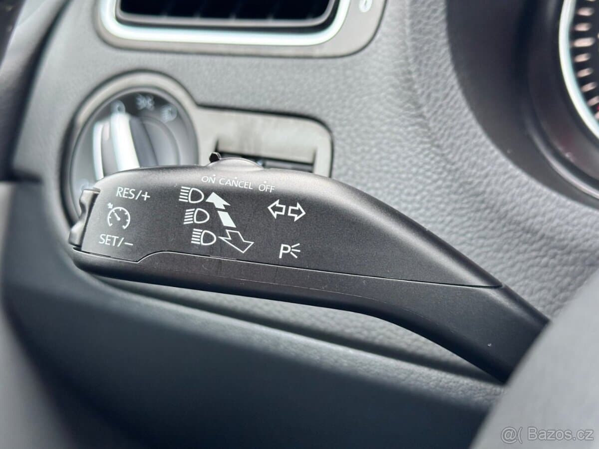 2013 Volkswagen POLO - 14