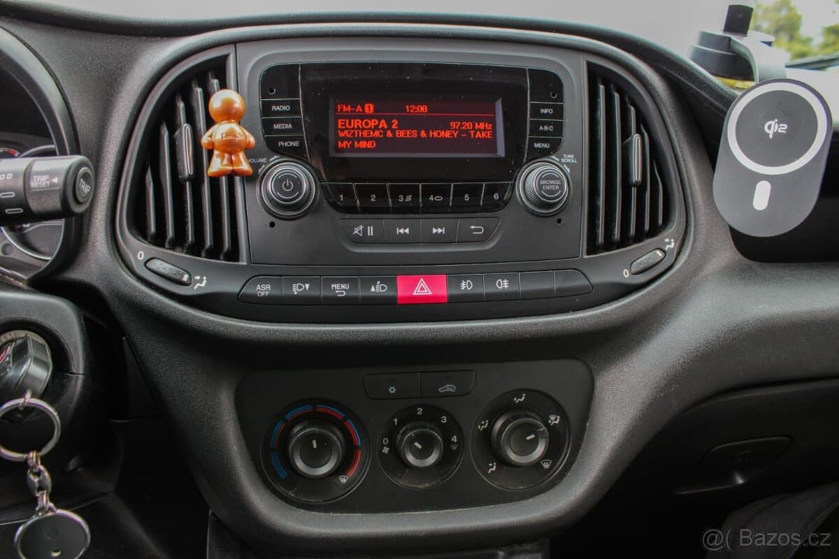 2017 Fiat DOBLO - 14