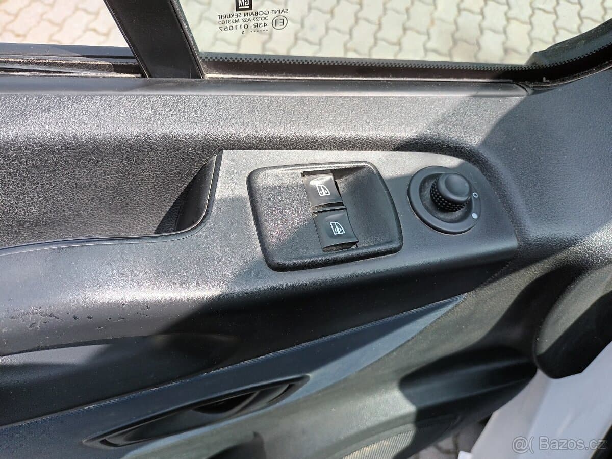 2015 Opel VIVARO - 14