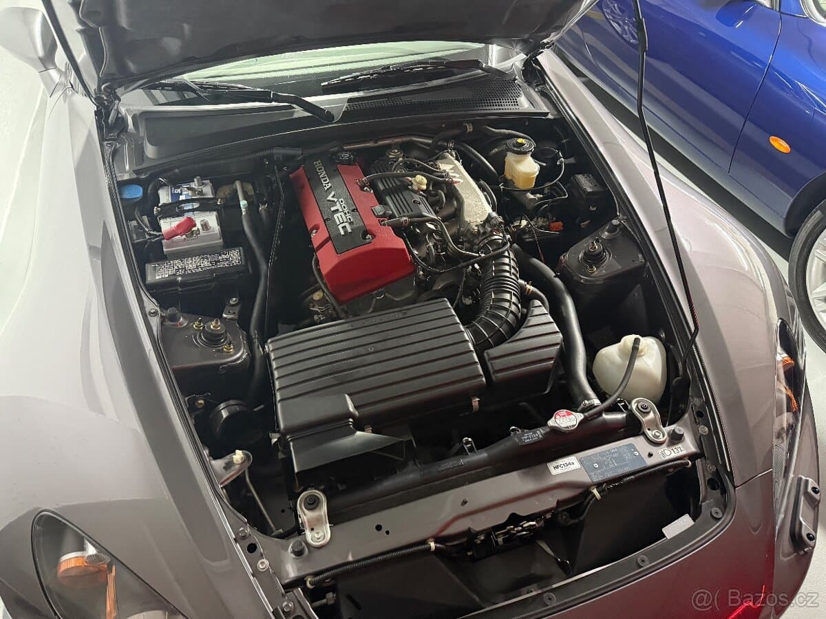 2004 Honda S2000 - 14