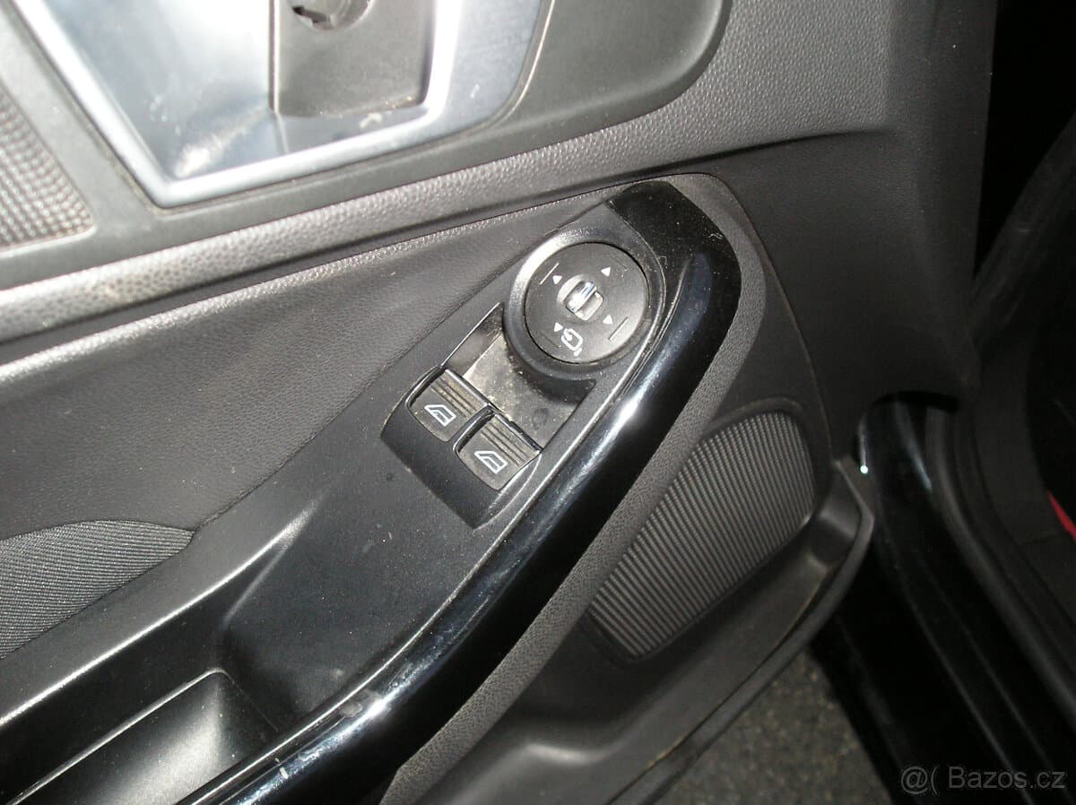2013 Ford FIESTA - 14