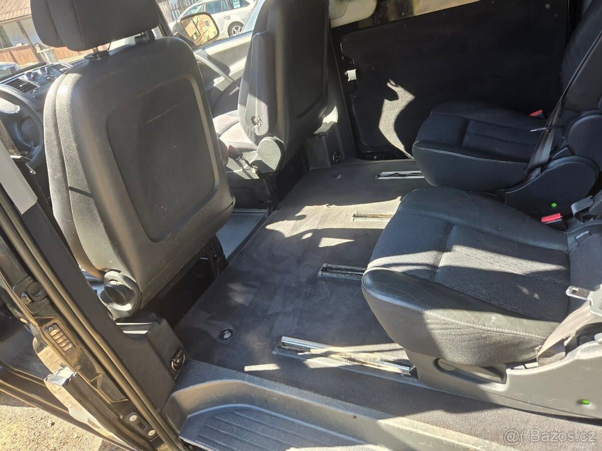 2011 Mercedes-Benz VITO - 14