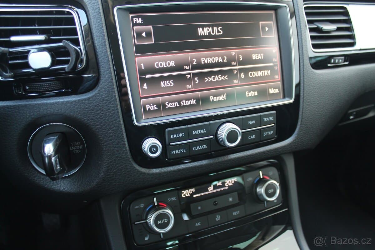 2016 Volkswagen TOUAREG - 14