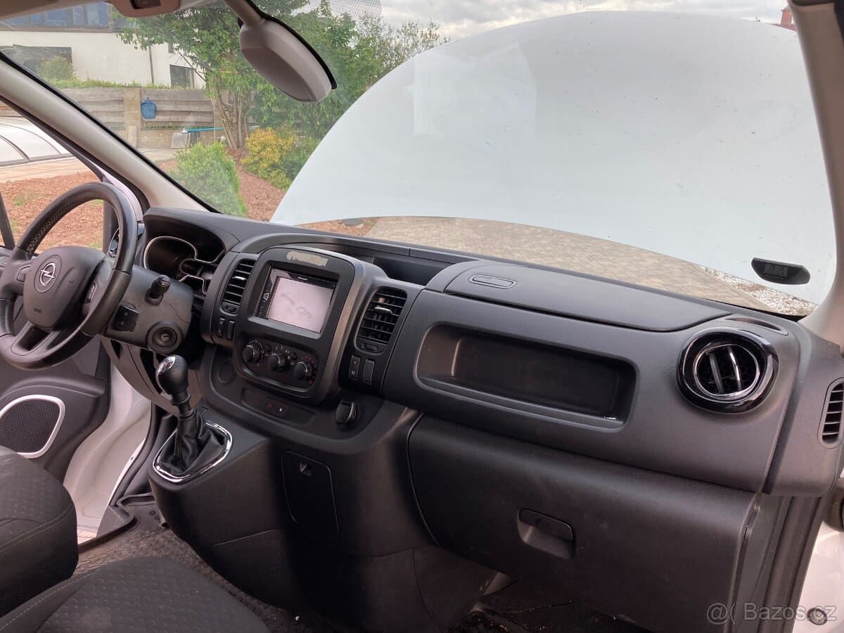 2015 Opel VIVARO - 14
