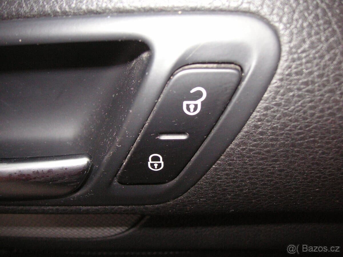 2013 Volkswagen GOLF - 14