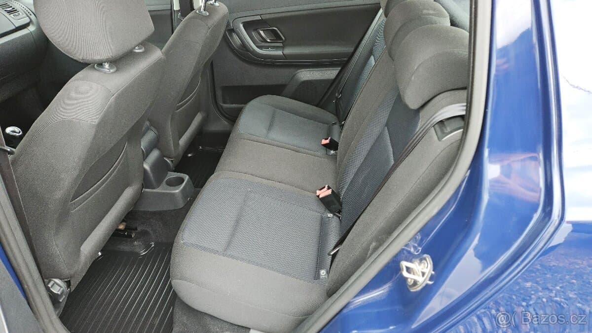 2010 Škoda FABIA - 14