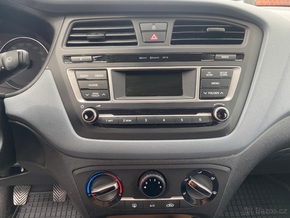 2018 Hyundai i20 - 14