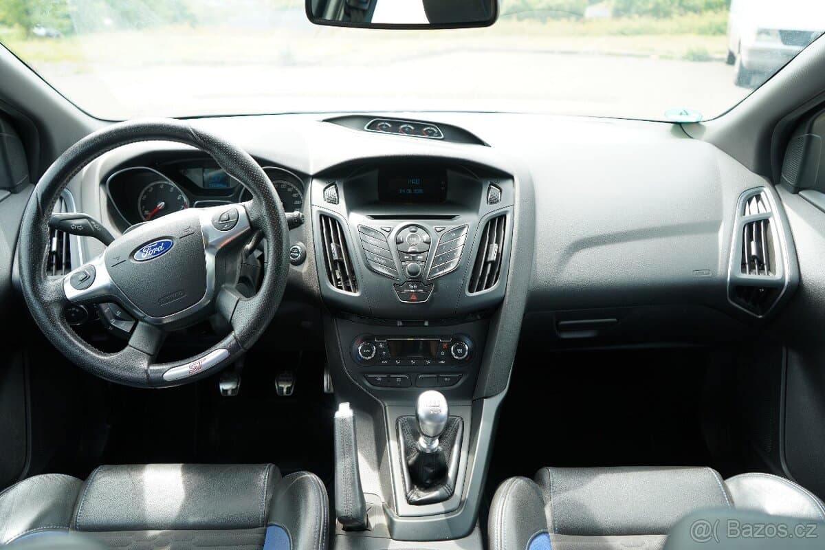 2013 Ford FOCUS - 14