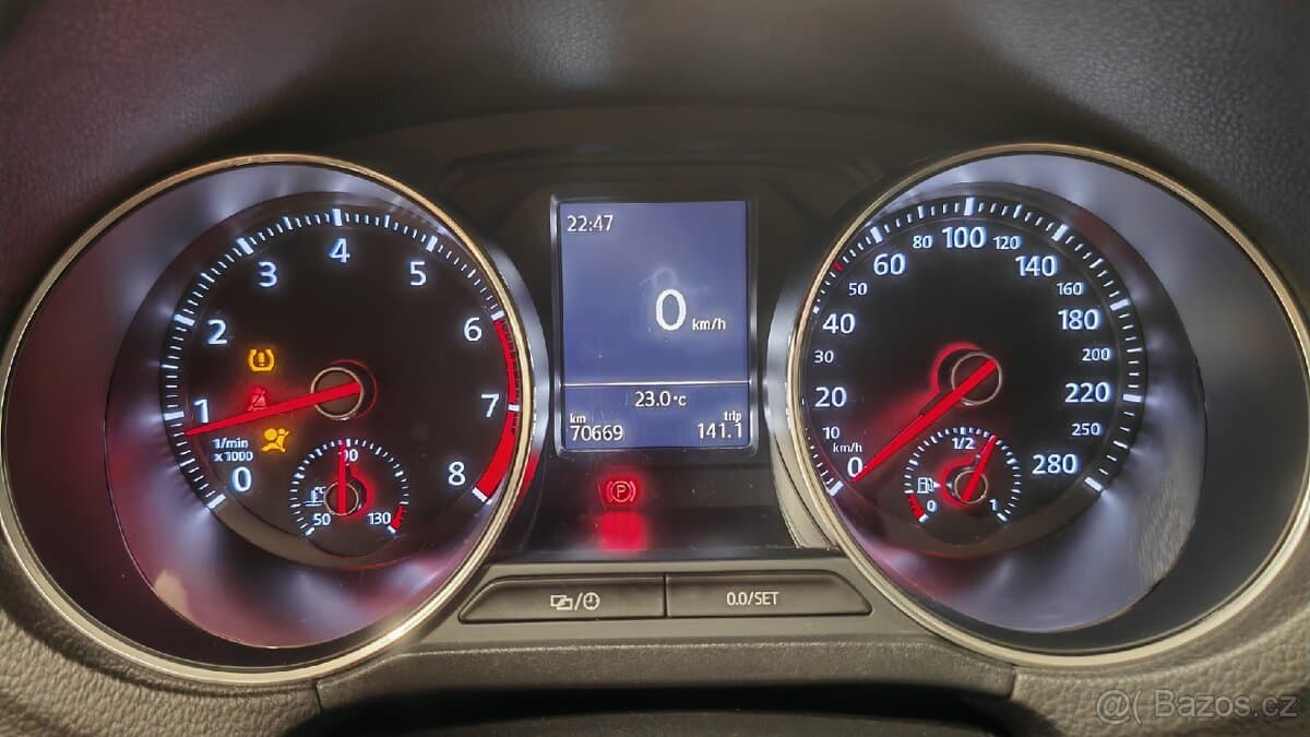 2017 Volkswagen POLO - 14