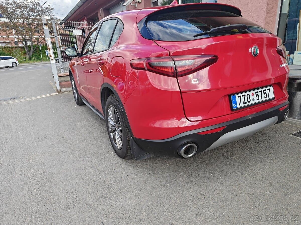 2019 Alfa Romeo STELVIO - 14