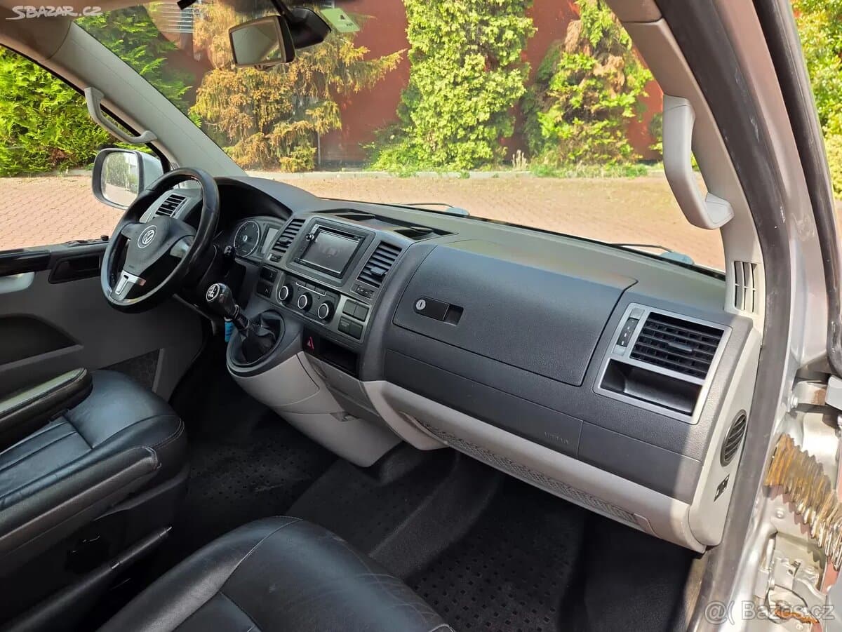 2011 Volkswagen TRANSPORTER - 14