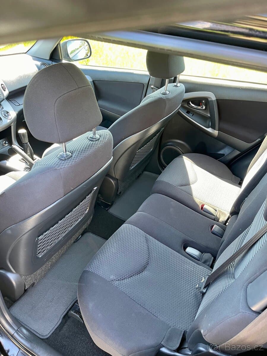 2007 Toyota RAV4 - 14